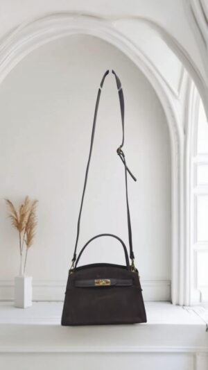 dfdf1f20-3dd8-4d3d-8d73-fc22b2388763