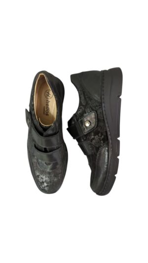 5f78a702-8057-404d-8b70-392e5f27863e