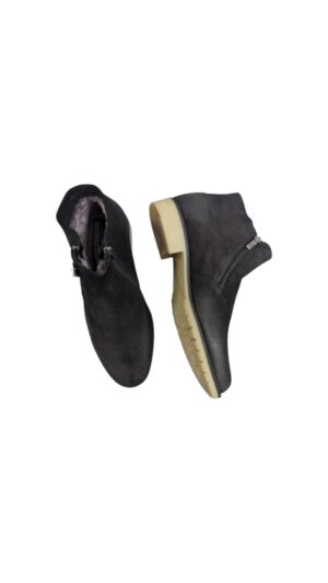 74b7f676-587e-4f8b-8392-532badd725ab