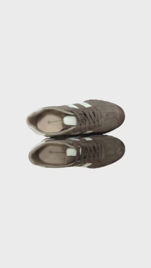 e9d93bad-fc55-40ee-bd2f-3f2c7dd1ee63