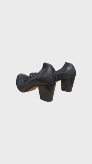 ea440746-4da5-429b-9f03-e967ecac4393